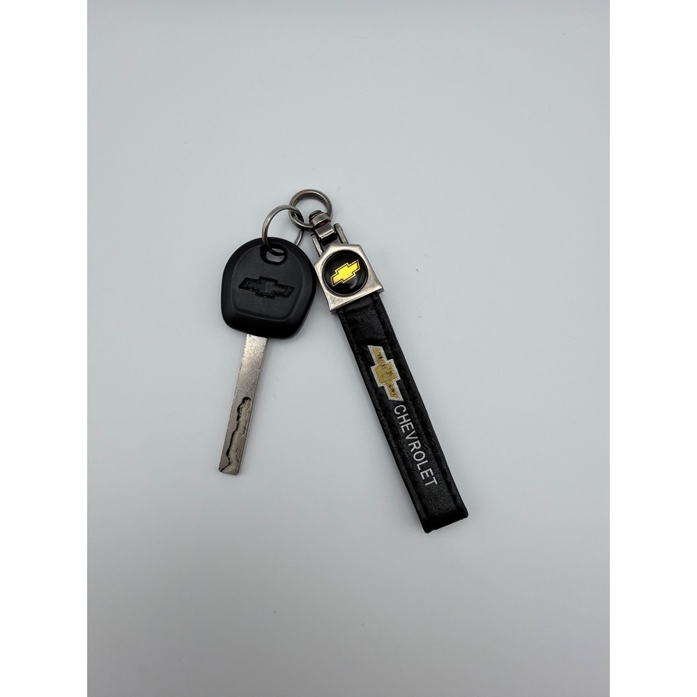Chevrolet Black Leather Keychain Fob and Logo Ignition Key Set Gold Bowtie GM